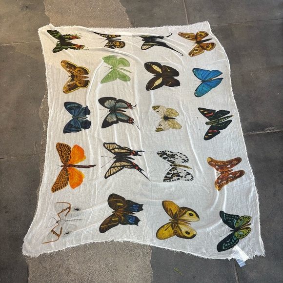 813 Ottotredici Large Butterfly Scarf - Picture 1 of 1